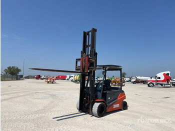 Electric forklift TOYOTA