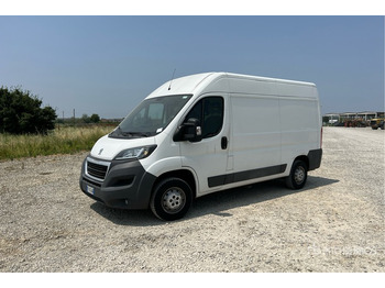 Small van PEUGEOT Boxer