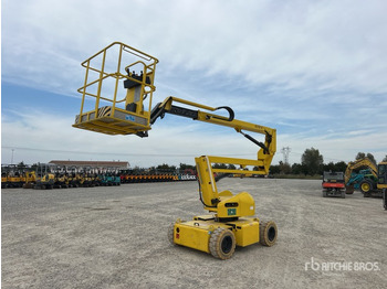 Articulated boom