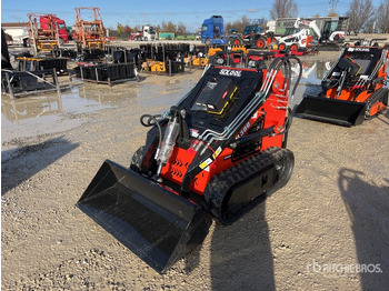 Compact track loader