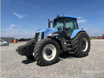 Farm tractor NEW HOLLAND
