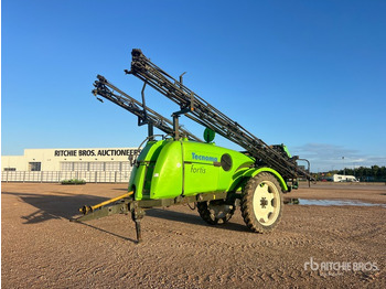 Trailed sprayer TECNOMA