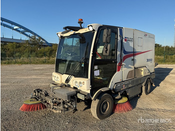 Road sweeper DULEVO