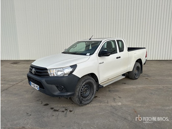 Commercial vehicle TOYOTA Hilux
