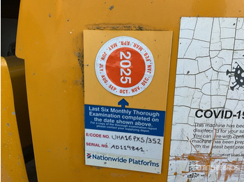 Articulated boom 2008 Haulotte HA16PX 4WD Diesel Articulating Boom Lift: picture 5