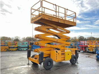 Scissor lift 2015 Haulotte H18SX 4x4 Diesel Scissor Lift: picture 2