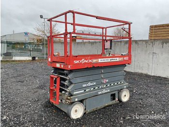Scissor lift SKYJACK