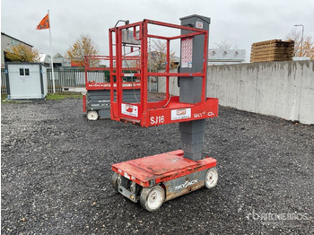 Vertical mast lift SKYJACK