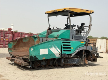 Asphalt paver VÖGELE