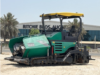 Asphalt paver VÖGELE