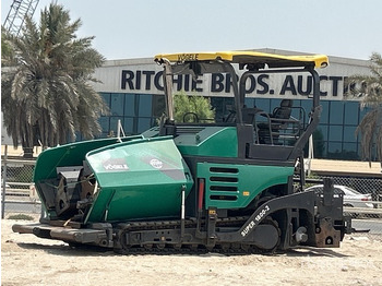 Asphalt paver VÖGELE