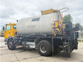 Truck for transportation of bitumen Renault G260 4X2 ACMAR Bitumen Sprayer 10.000L Spring/Spring Manual Gear: picture 3
