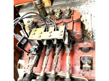 Hydraulic valve for Material handling equipment Hydraulic control valve for Line 337 series: picture 2