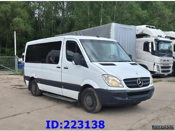 Coach MERCEDES-BENZ Sprinter 213