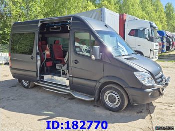 Coach MERCEDES-BENZ Sprinter 319