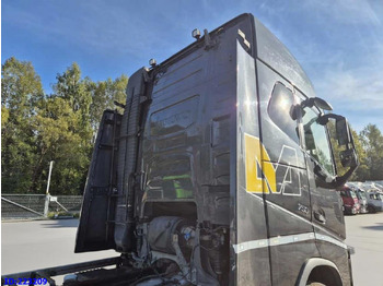 Cab chassis truck VOLVO FH16 750HP 8x4 Steering axle: picture 5
