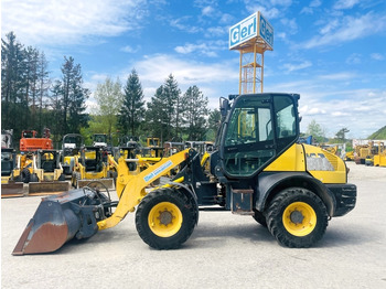 Wheel loader KOMATSU WA80