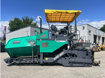 Asphalt paver VÖGELE