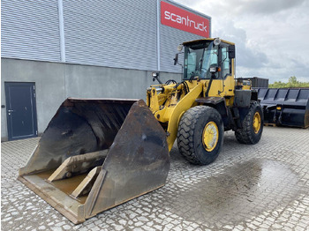Wheel loader KOMATSU WA270