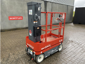 Vertical mast lift SKYJACK
