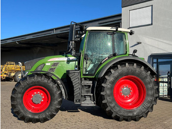 Farm tractor FENDT 722 Vario