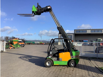 Telescopic handler JCB
