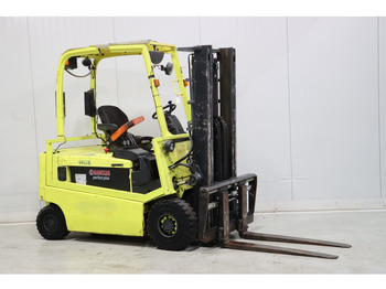 Electric forklift TCM