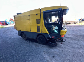 Road sweeper Ravo 530 VEEGMACHINE/SWEEPER!!: picture 5 Road sweeper Ravo 530 VEEGMACHINE/SWEEPER!!: picture 5