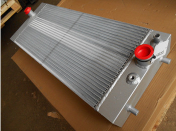 New Radiator for Construction machinery Case 84588263: picture 2 New Radiator for Construction machinery Case 84588263: picture 2