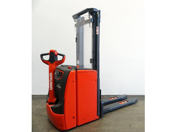 Stacker LINDE L16