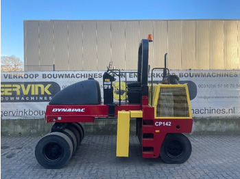 Pneumatic roller DYNAPAC