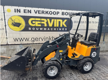 Compact loader GiANT B204SW: picture 2