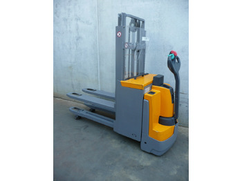Stacker JUNGHEINRICH EJD