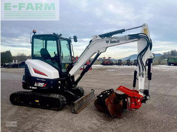 Mini excavator BOBCAT E35