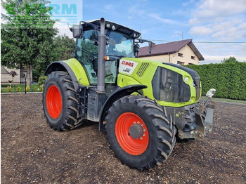 Farm tractor CLAAS Axion 830