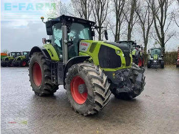 Farm tractor CLAAS Axion 870