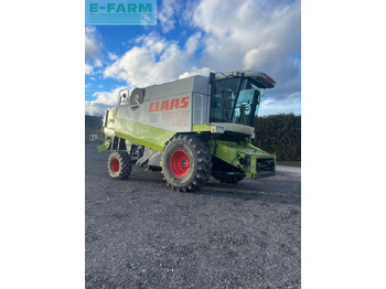 Combine harvester CLAAS Lexion