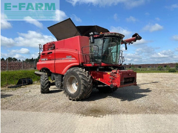 Combine harvester CASE IH