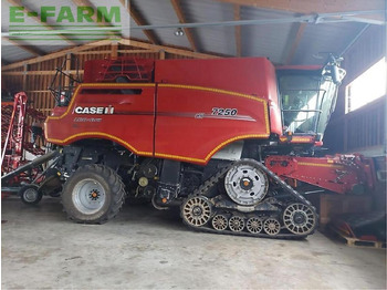 Combine harvester CASE IH Axial-Flow
