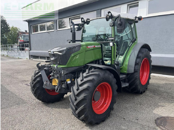 Farm tractor FENDT 211 Vario