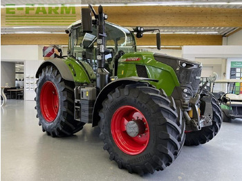 Farm tractor FENDT 724 Vario
