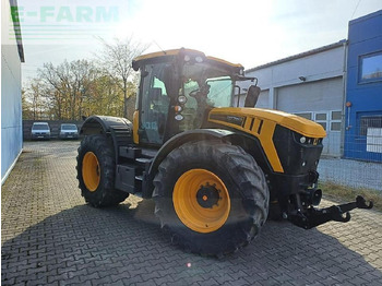 Farm tractor JCB Fastrac 4220
