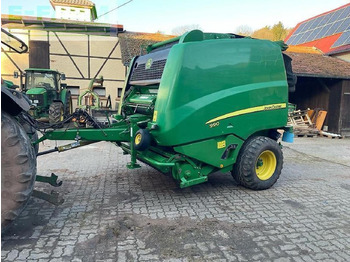 Square baler JOHN DEERE