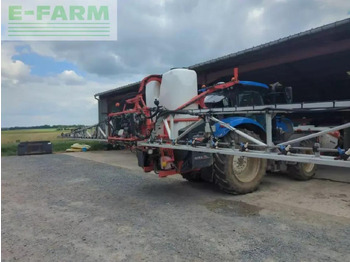 Trailed sprayer KUHN