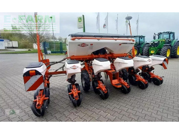 Precision sowing machine KUHN