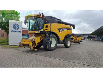 Combine harvester NEW HOLLAND CX series