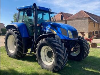 Farm tractor New Holland tvt 135: picture 1