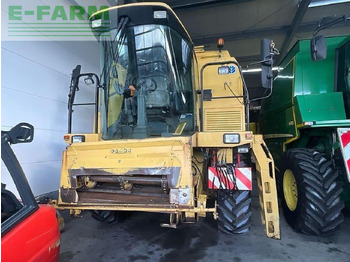 Combine harvester NEW HOLLAND TX65