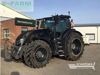 Farm tractor VALTRA
