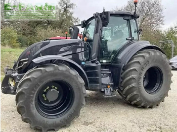 Farm tractor VALTRA T-series
